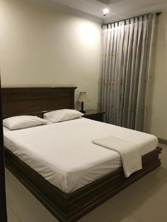 Hotel Grand Faisalabad Exterior photo