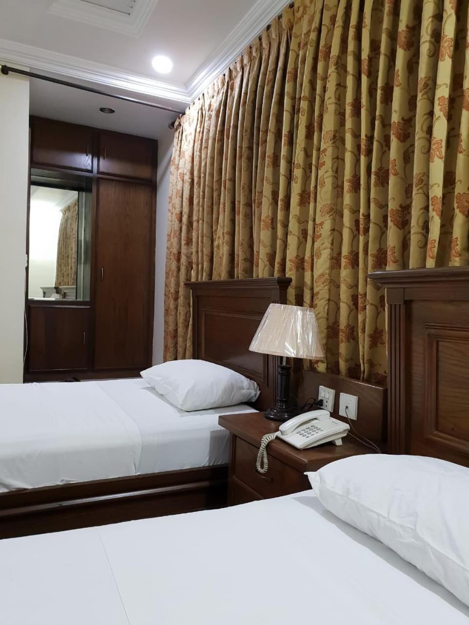 Hotel Grand Faisalabad Exterior photo